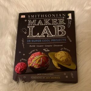 DK Smithsonian Maker Lab Cool Projects Hardcover Book